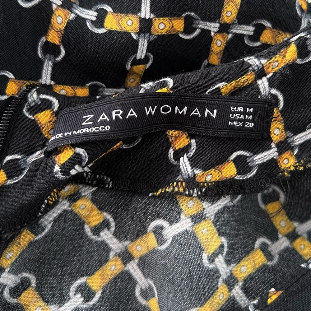 Zara Tiered Top Stylized Equestrian Horse Bit Graphic Design Chain Size M Medium - Picture 7 of 8